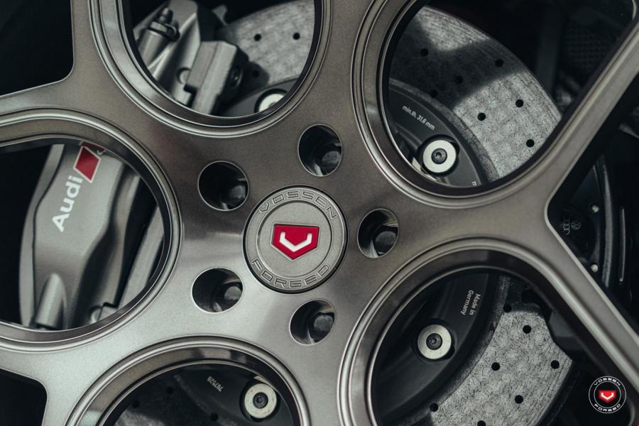 Колеса Audi R8 on Vossen Wheels (CG-205) 2016 года  (фото 7 из 16)